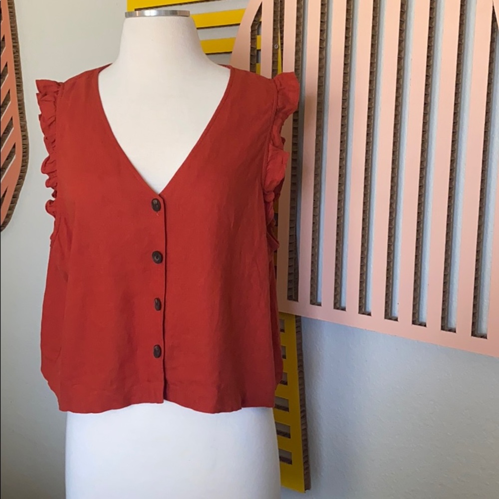 Ruffle sleeve tank